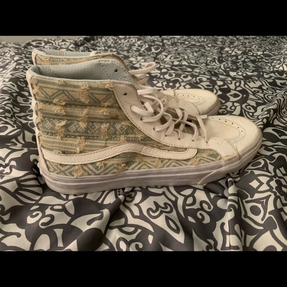 Vans - Picture 2 of 3